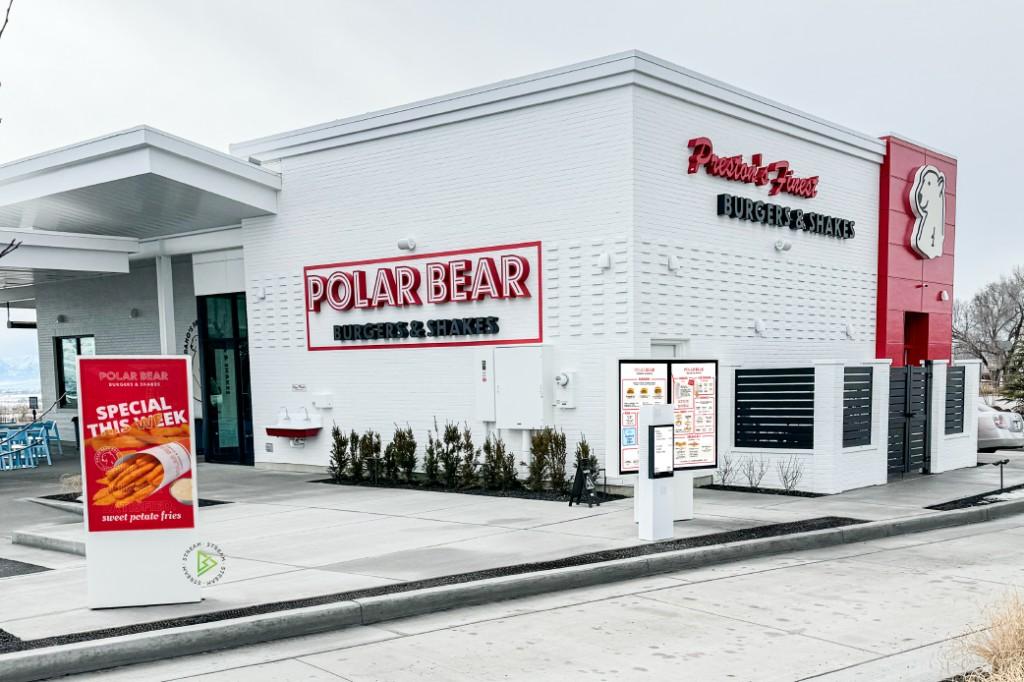 polar bear burger and shakes drive thru